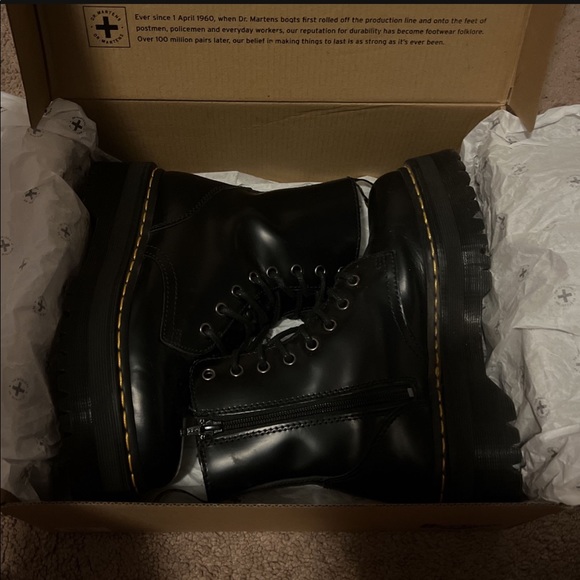 Dr Marten AirWair Jadon platform boots - Picture 3 of 5